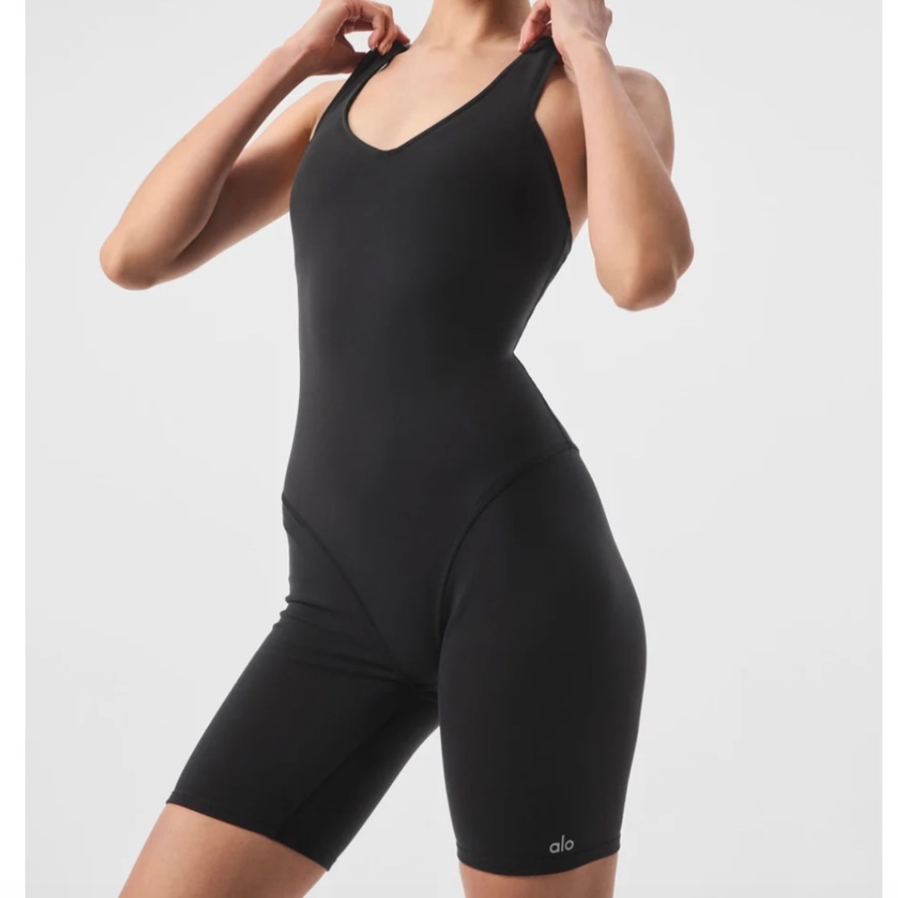 Alo Airbrush Real Onesie Size Small